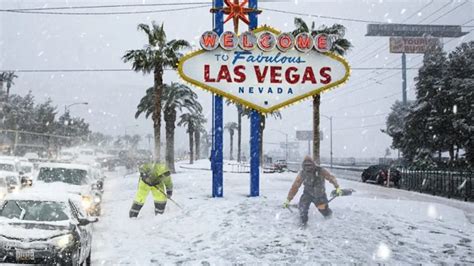 does snow las vegas december.